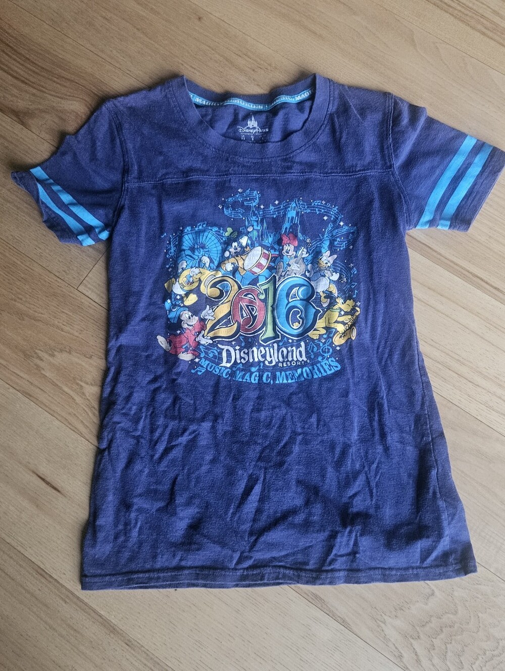 Vintage Disney Navy Blue 2016 Disneyland Graphic Tee with Teal Stripes